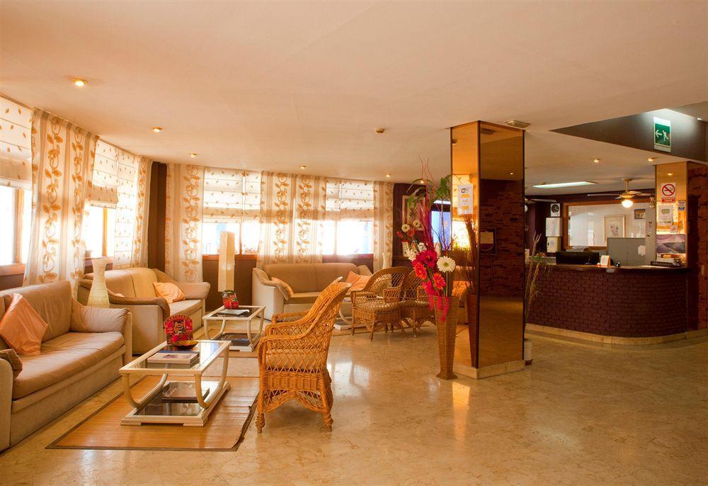 Apartamentos Palm Beach Club Carihuela Torremolinos Exterior foto